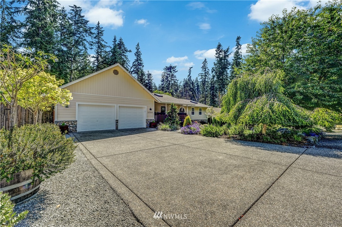 Property Photo:  1115  San Juan Drive  WA 98282 