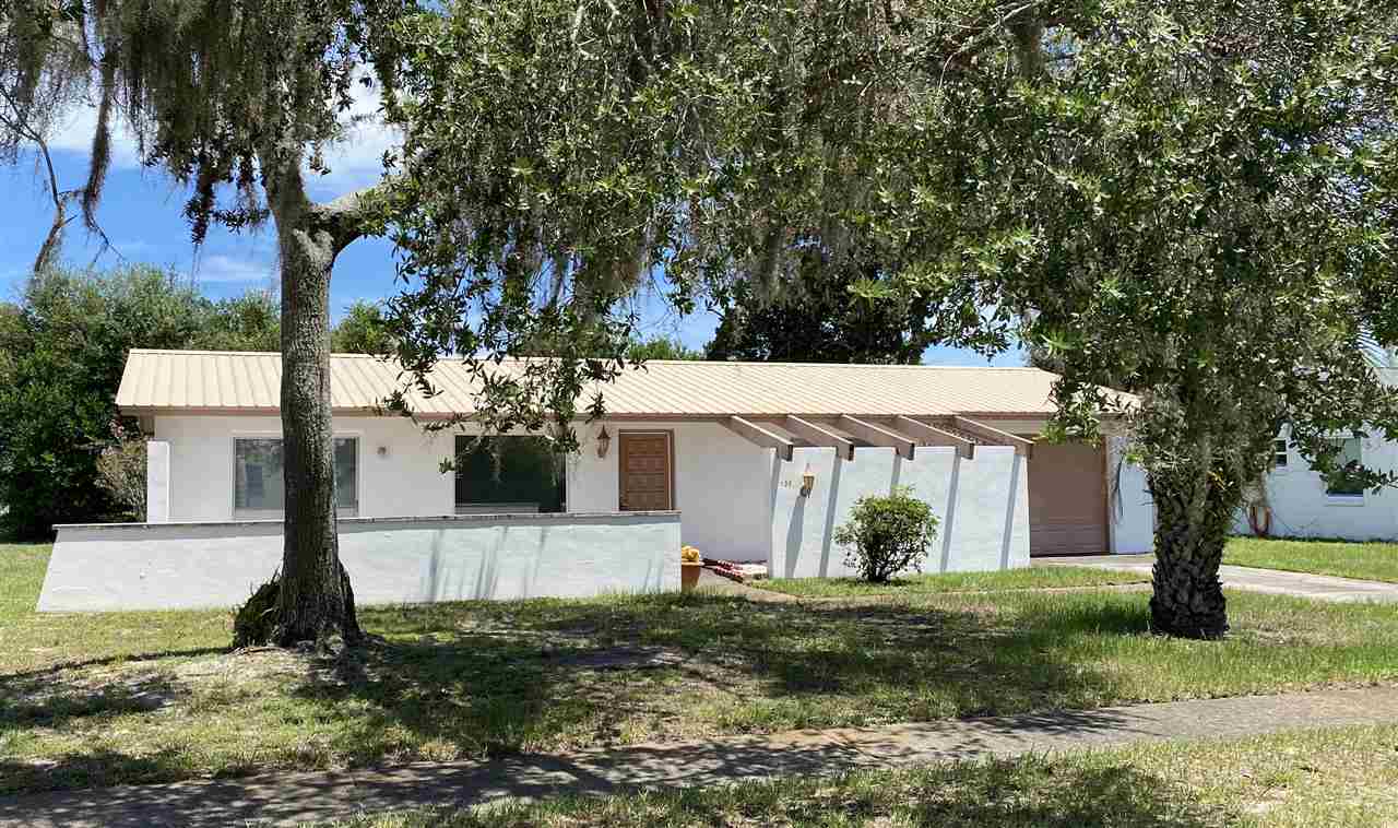 Property Photo:  150 Laguna Court  FL 32086 