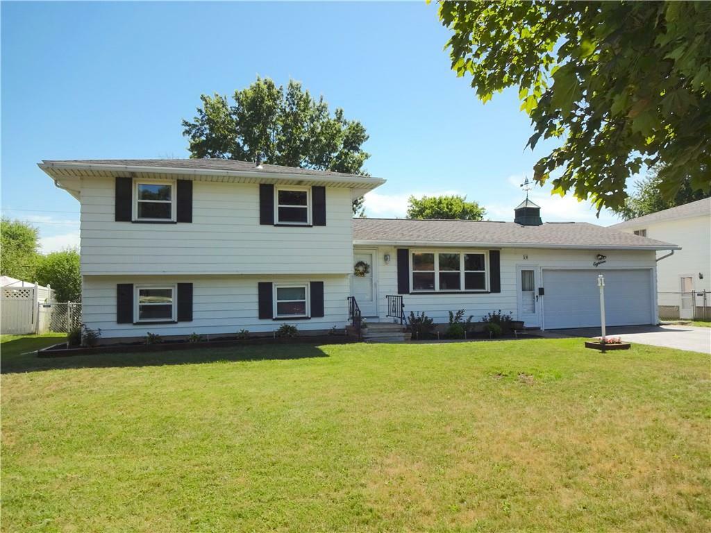 Property Photo:  18 Capri Drive  NY 14624 