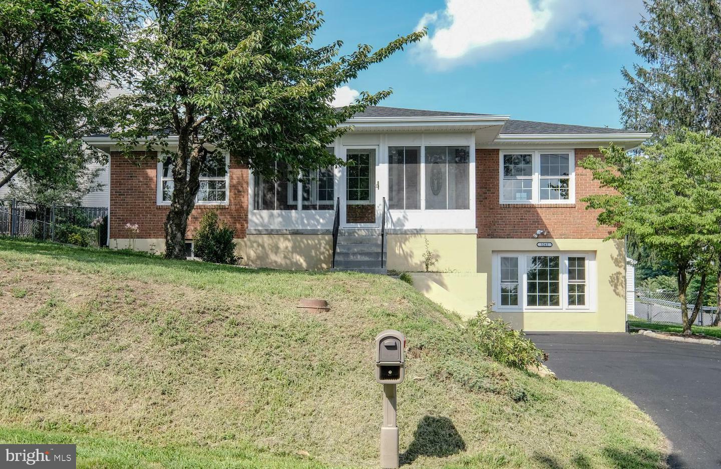 Property Photo:  5261 Mulberry Street  VA 22655 