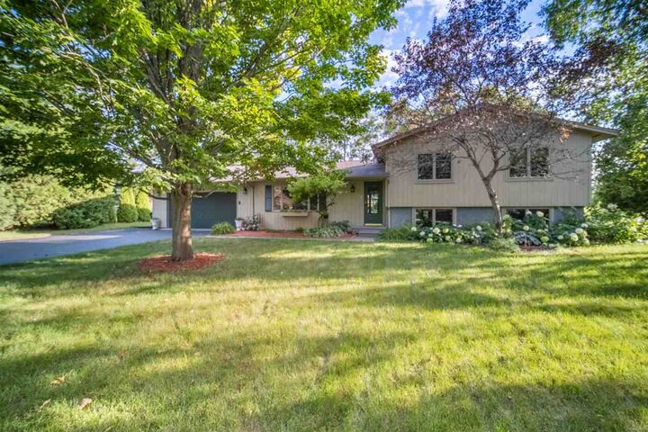 226 Skyview  Petoskey MI 49770 photo