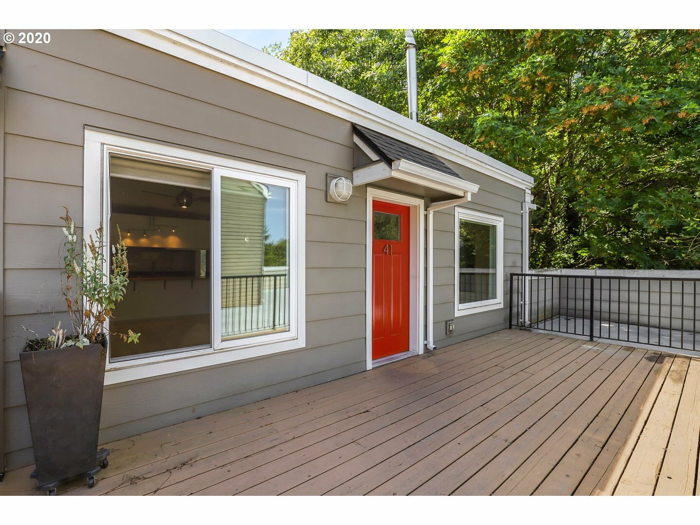 Property Photo: 1910 SW 18th Ave 41 OR 97201