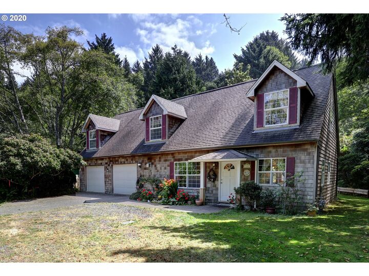 332 Sunset Blvd  Cannon Beach OR 97110 photo