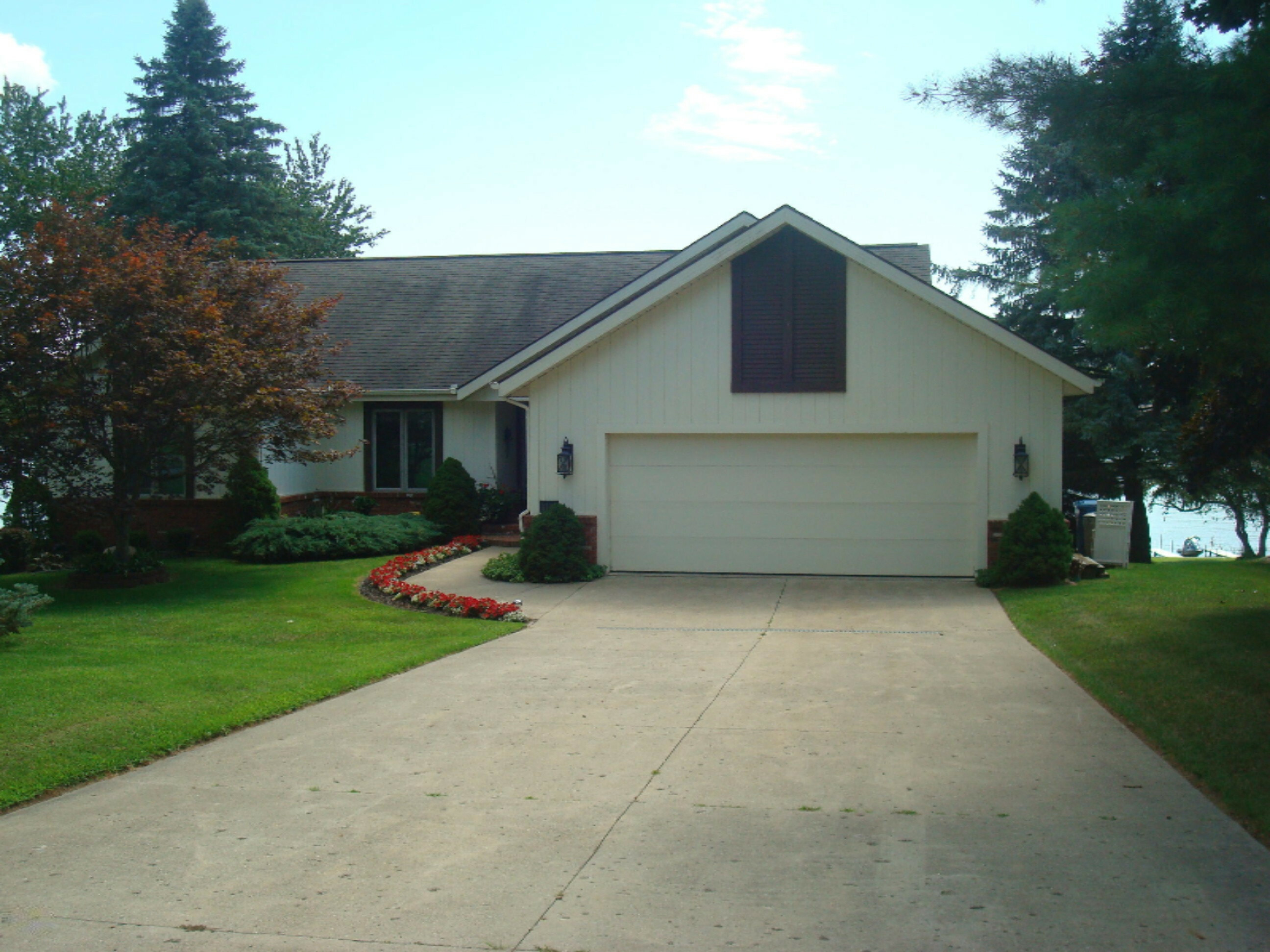 Property Photo:  4149 Kim Drive  MI 49242 