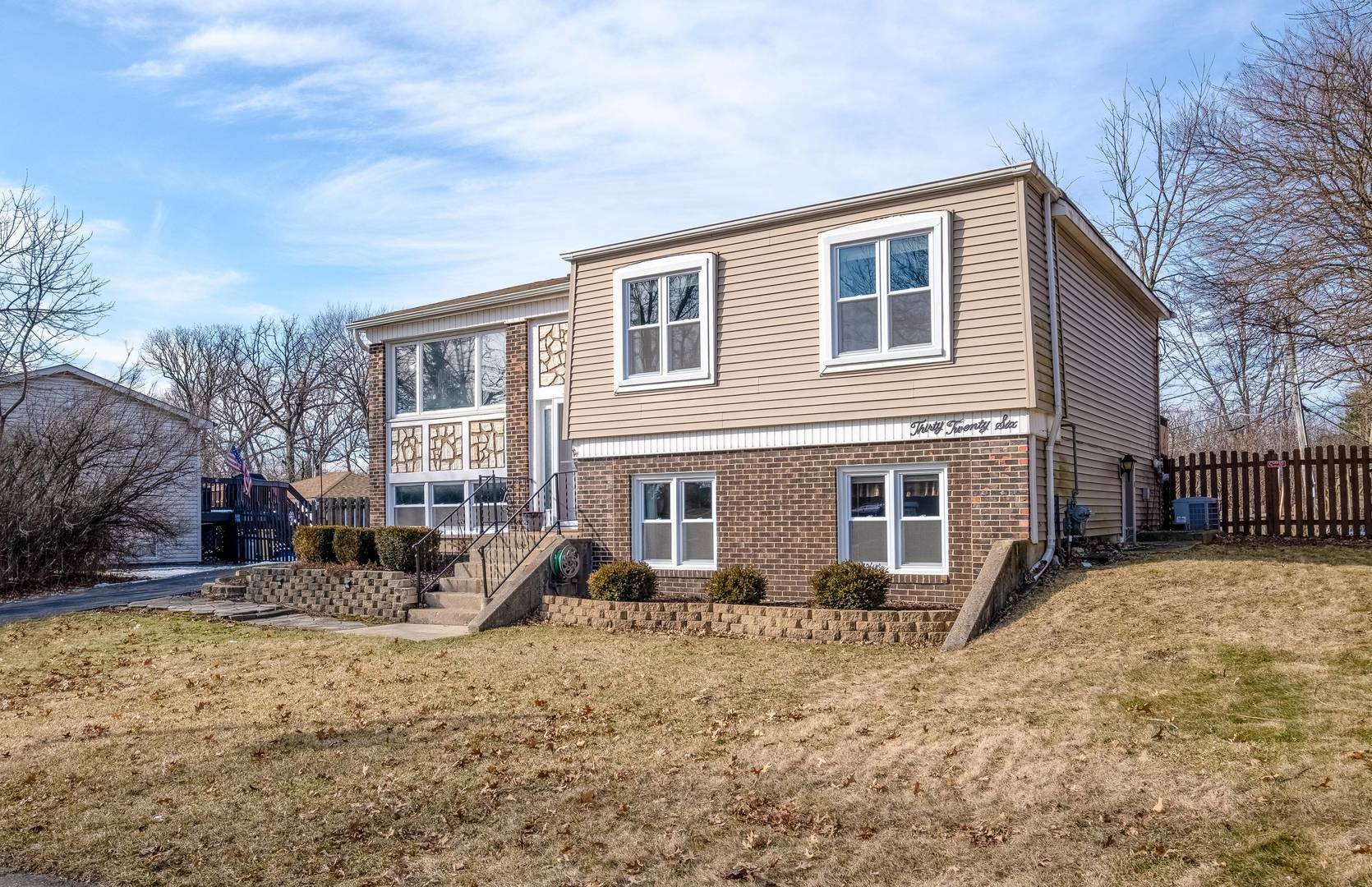 Property Photo:  3026 Edgewood Parkway  IL 60517 