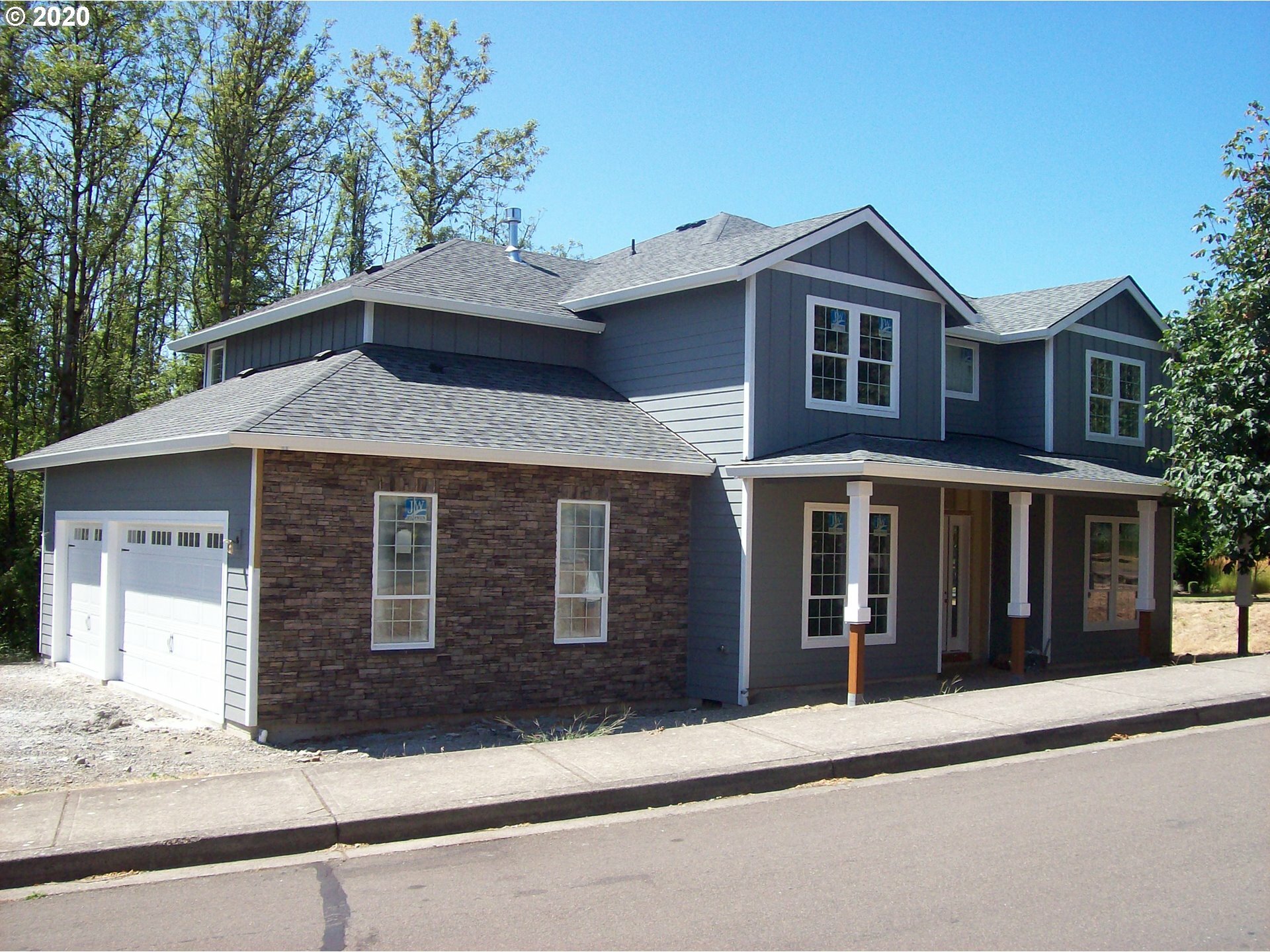 Property Photo: 2195 N 3rd St WA 98671