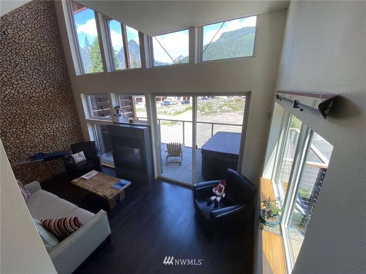 Property Photo:  190  Pass Life Way 1  WA 98068 