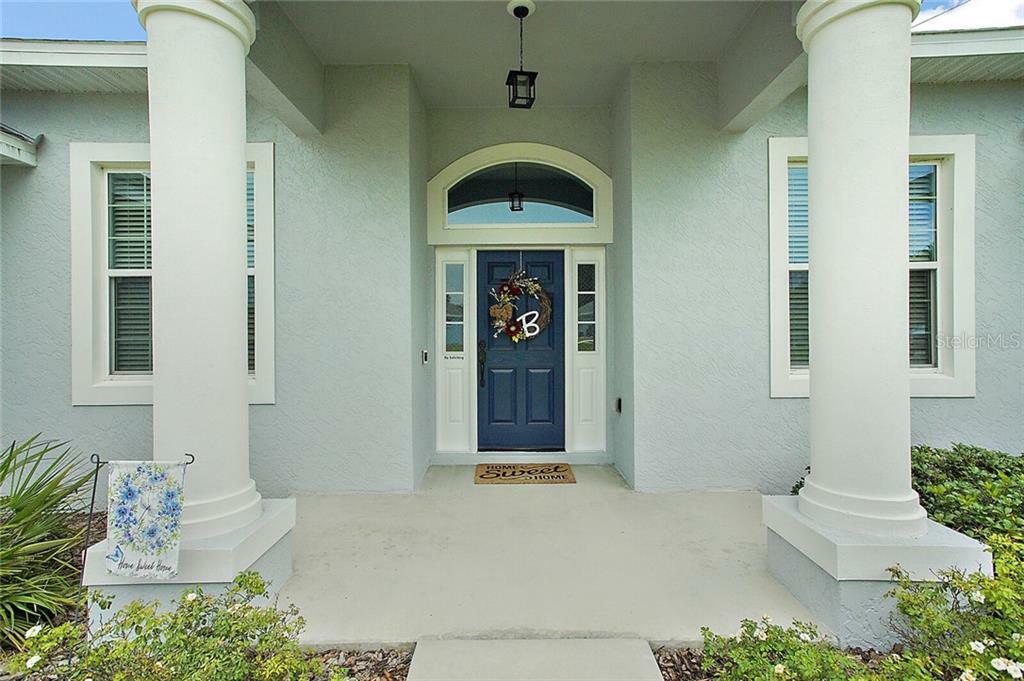 Property Photo:  13006 Tall Oak Court  FL 32735 