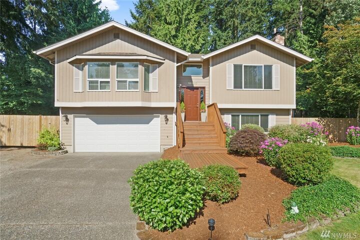 11030  32nd Drive SE  Everett WA 98208 photo