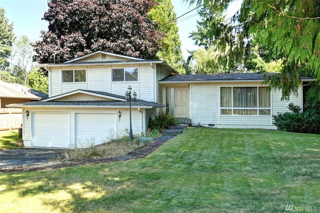 Property Photo:  813  196th Place SW  WA 98036 