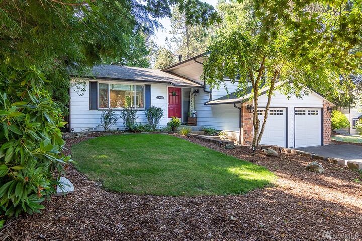 Property Photo: 10025 NE 204th Street WA 98011