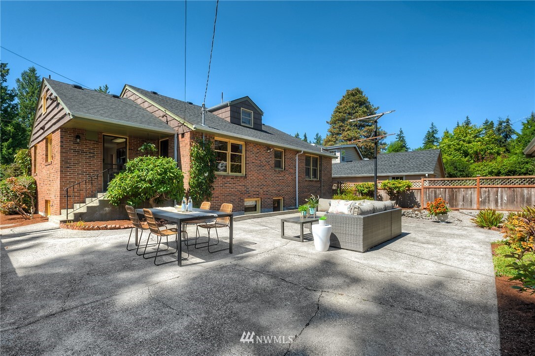 Property Photo:  13202  4th Avenue NW  WA 98177 