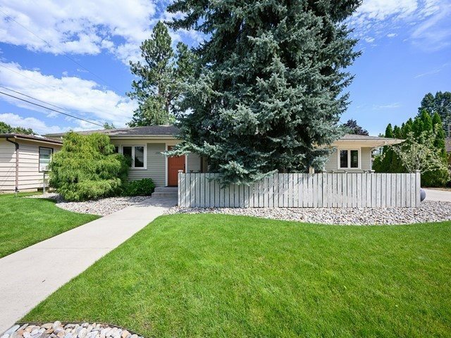 Property Photo: 3919 S Tekoa St WA 99203
