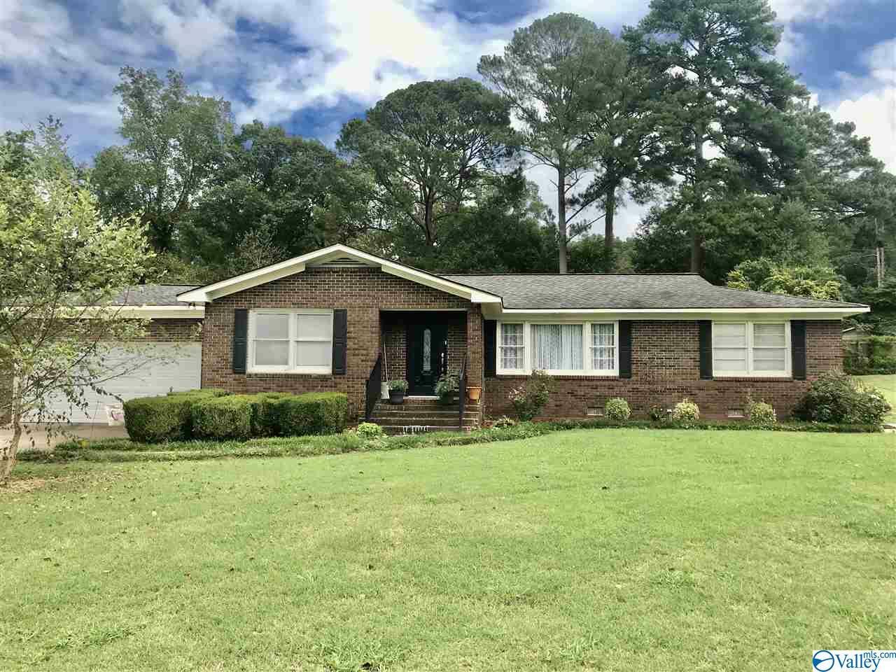 312 Country Club Drive  Gadsden AL 35901 photo