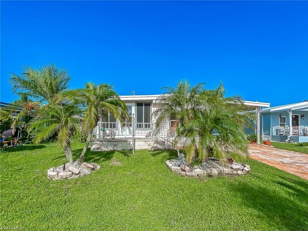 Property Photo:  461 Jacaramba Court  FL 33917 