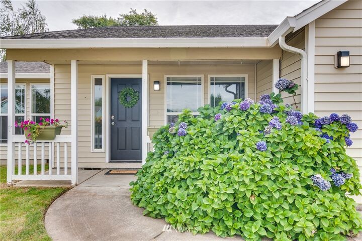 Property Photo:  2564  Greenway Avenue  WA 98632 