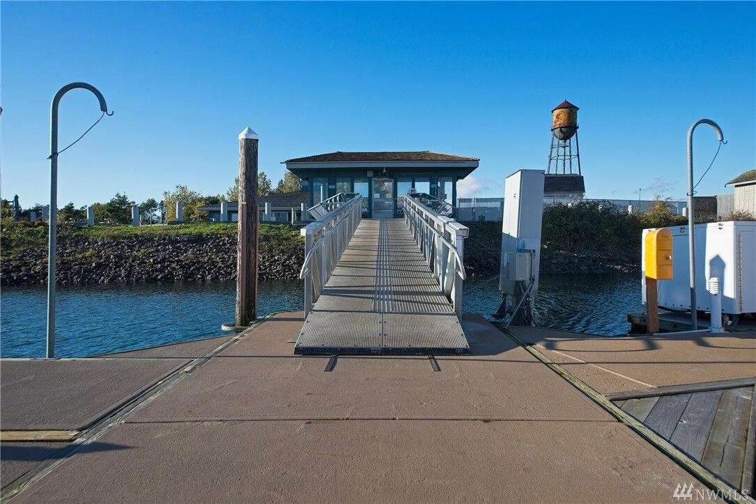 Property Photo: 9540 Semiahmoo Pkwy I3 WA 98230