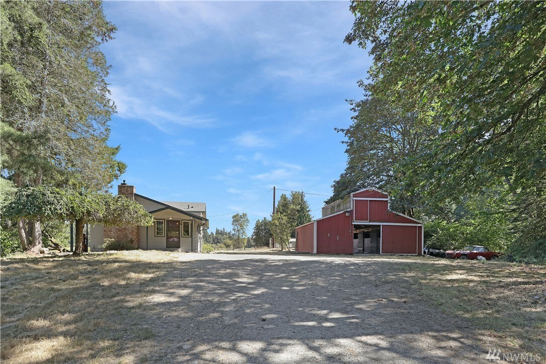Property Photo:  2501 Connors Rd  WA 98290 