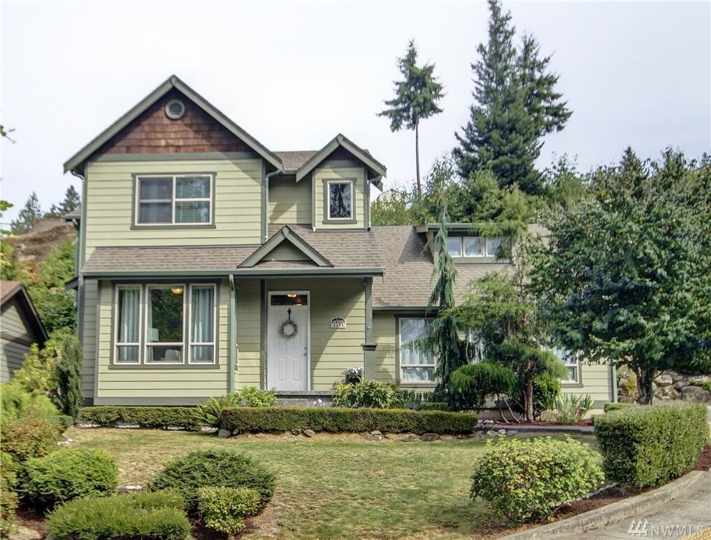 Property Photo:  1214  Birch Street  WA 98229 