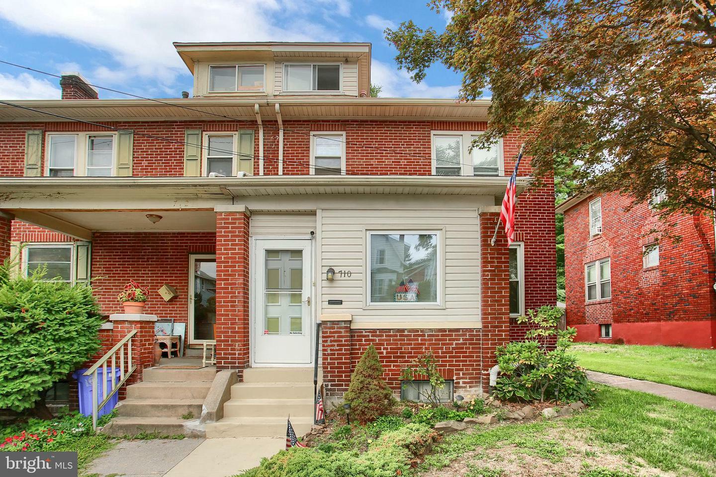 Property Photo:  710 S 25th Street  PA 17111 