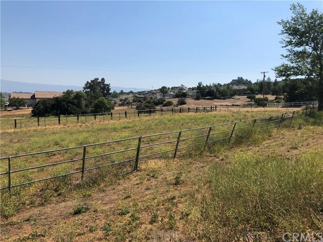 Property Photo: 40240 Brook Trails Way CA 92536