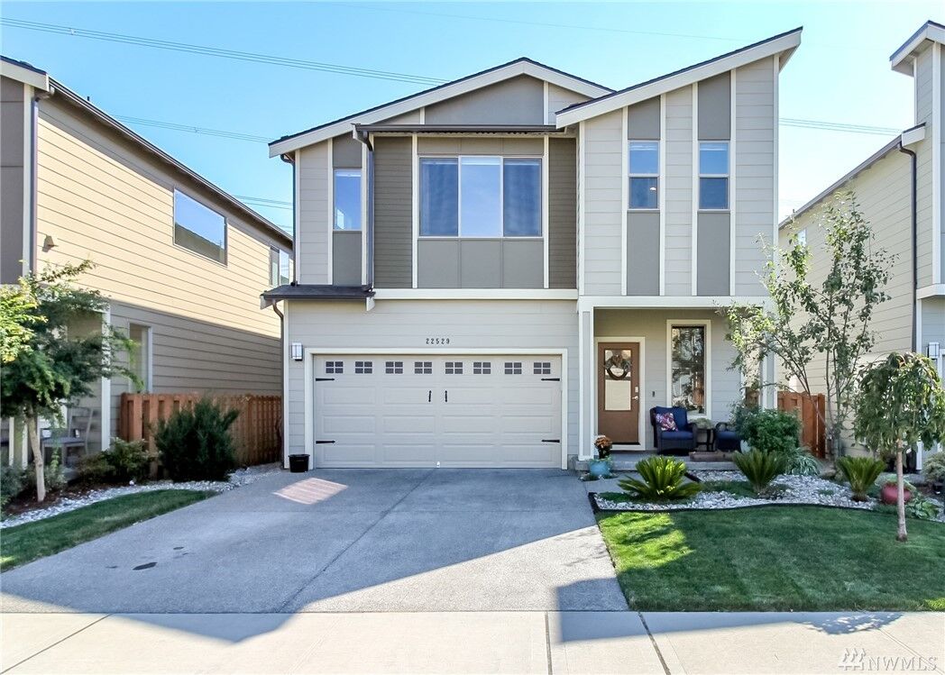 Property Photo:  22529 SE 284th Court  WA 98038 