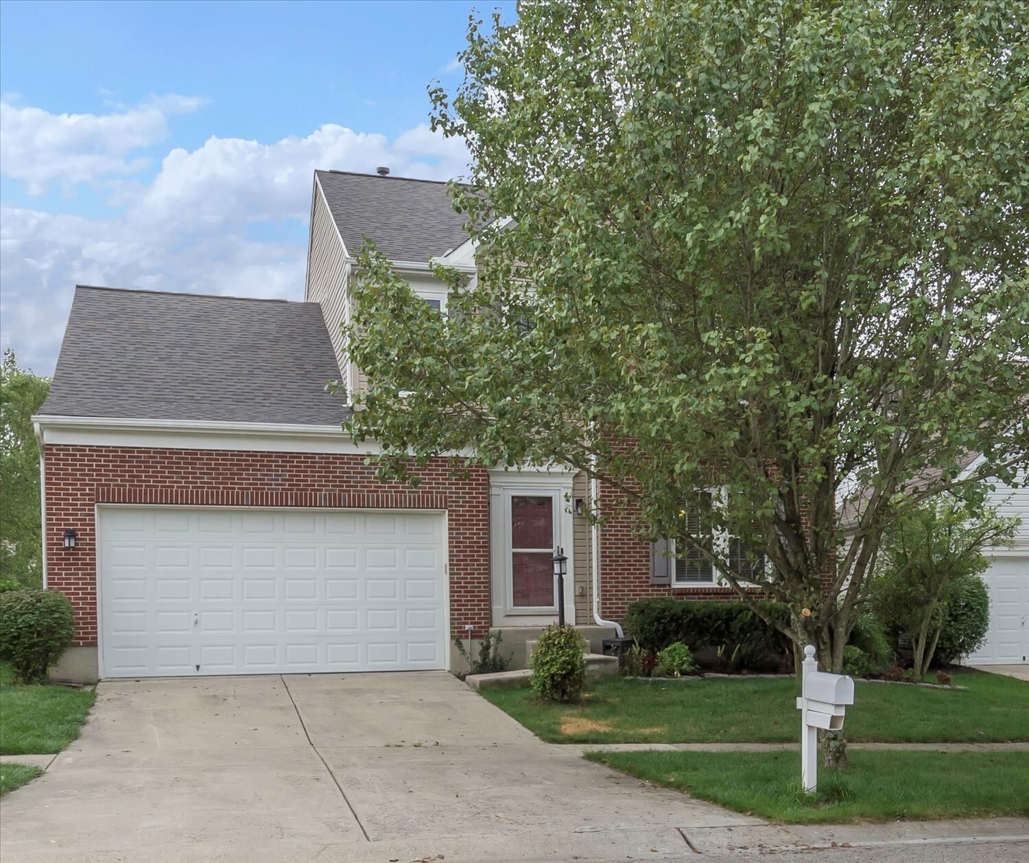 Property Photo: 281 Bannock Dr OH 45039