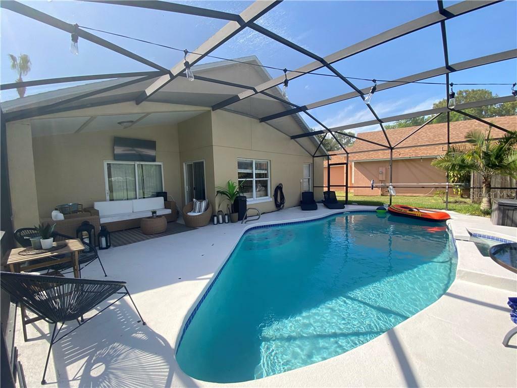 Property Photo:  2476 Shelby Circle  FL 34743 