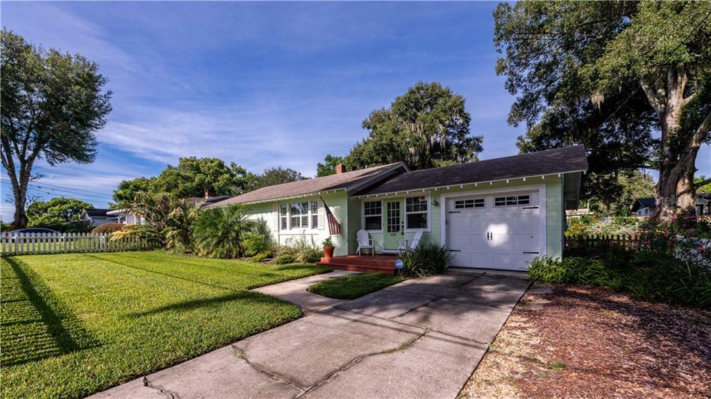 Property Photo:  1221 Hilltop Drive  FL 32757 