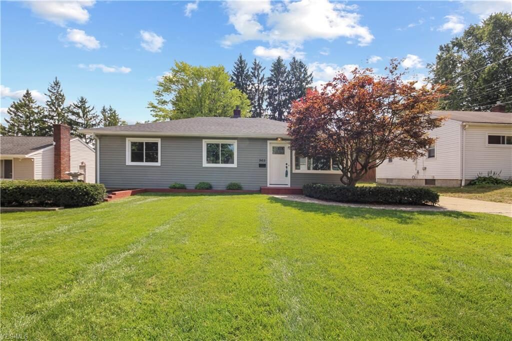 Property Photo: 965 Afton Avenue OH 44512