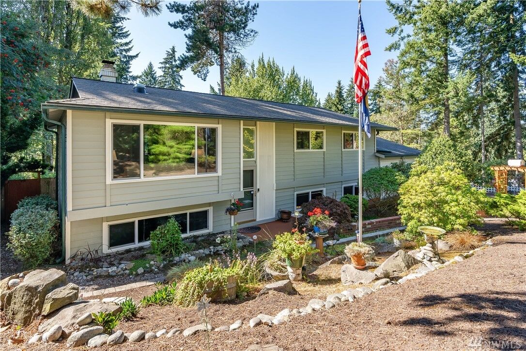 Property Photo:  14826  61st Avenue W  WA 98026 