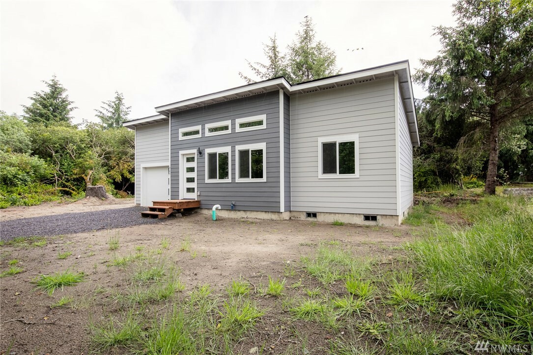 Property Photo:  248 Otter Ct  WA 98569 