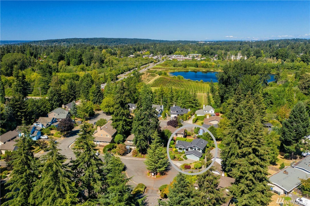 Property Photo:  14850 SE 10th Place  WA 98007 