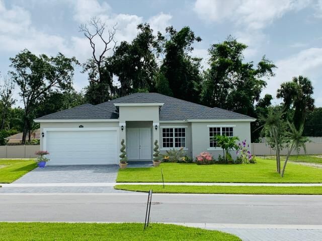 Property Photo: 2049 Bridgehampton Terrace FL 32966