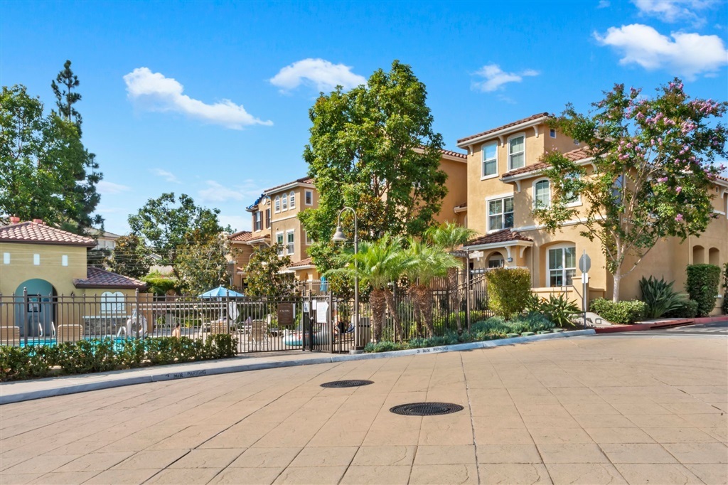 Property Photo: 1720 Morgans Ave CA 92078