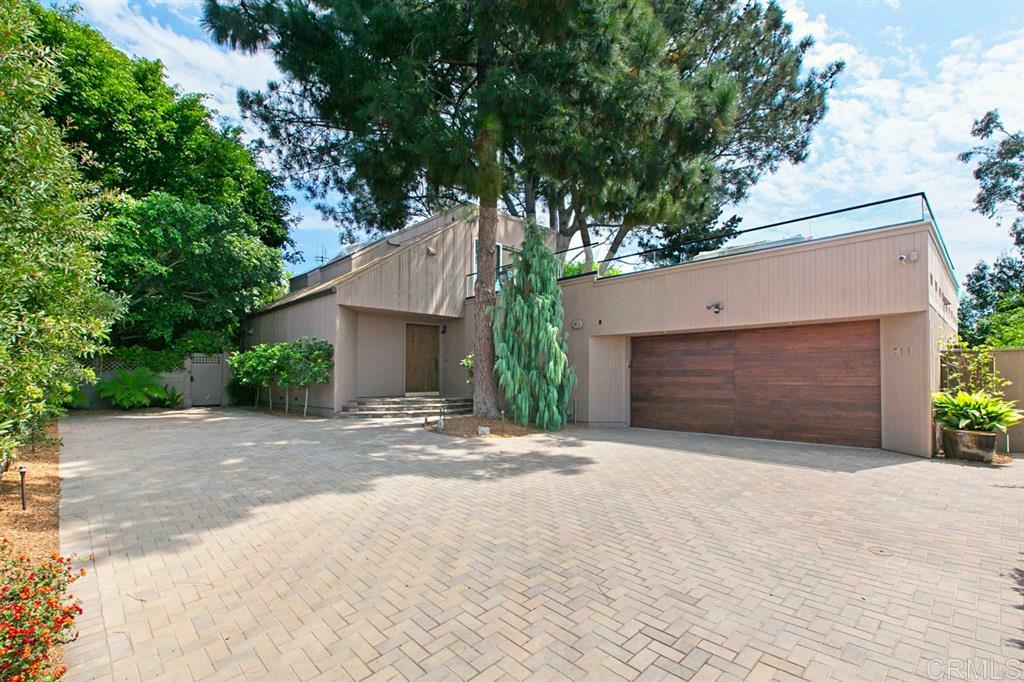 Property Photo: 711 Hoska Drive CA 92014