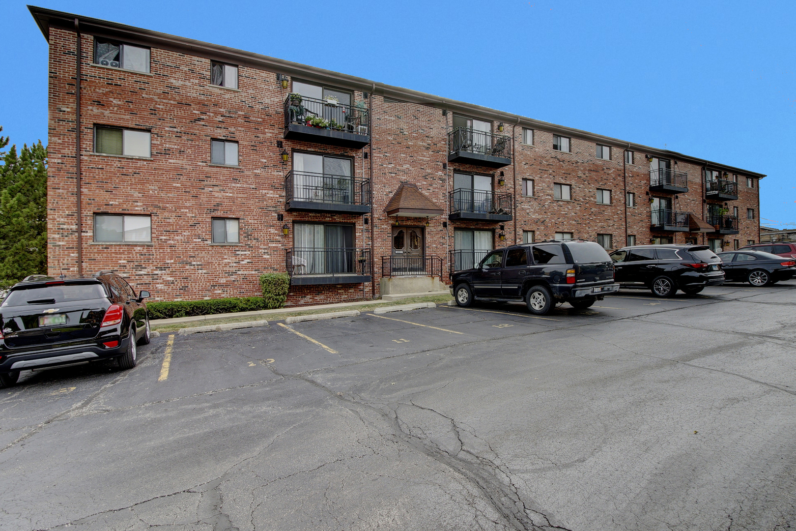 6820 West Raven Street 4A  Chicago IL 60631 photo