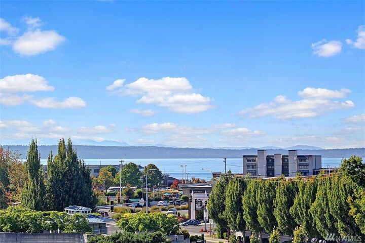 Property Photo: 222 3rd Avenue S WA 98020