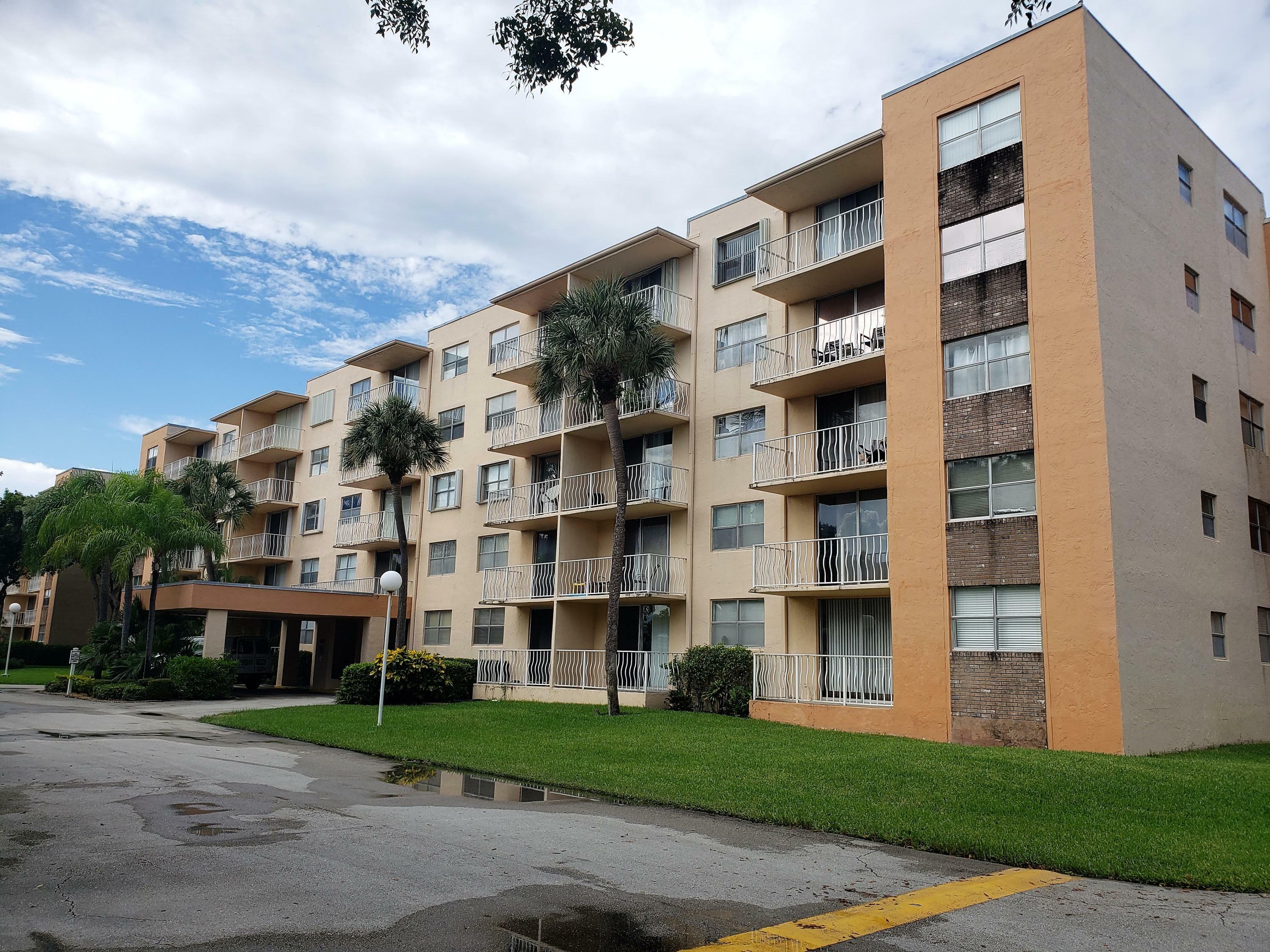 Property Photo:  480 Executive Center Drive 5-M  FL 33401 