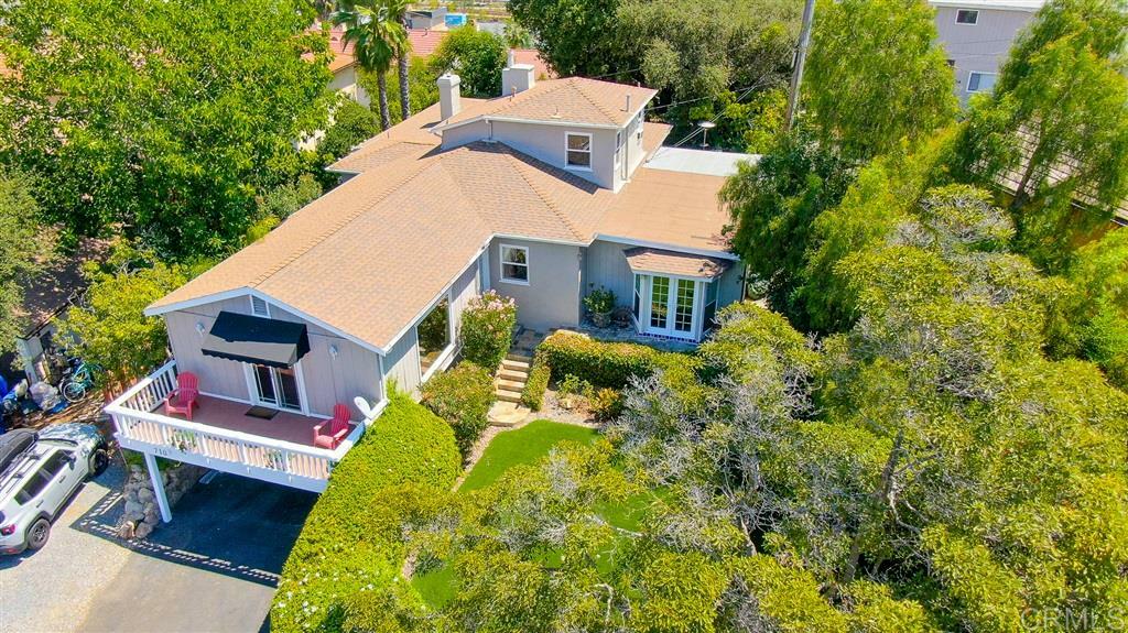 Property Photo: 710 Franklin Ln CA 92084