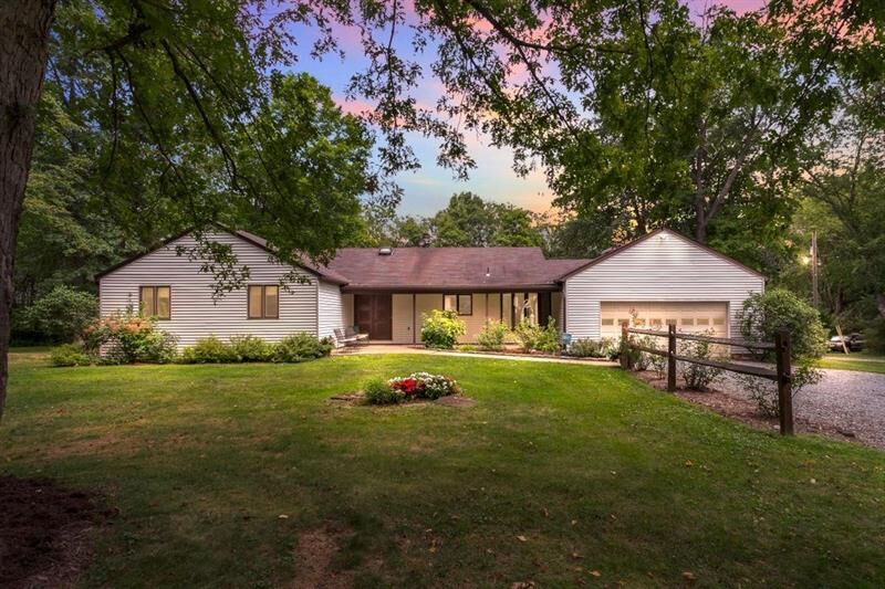 Property Photo: 11 West St PA 15076