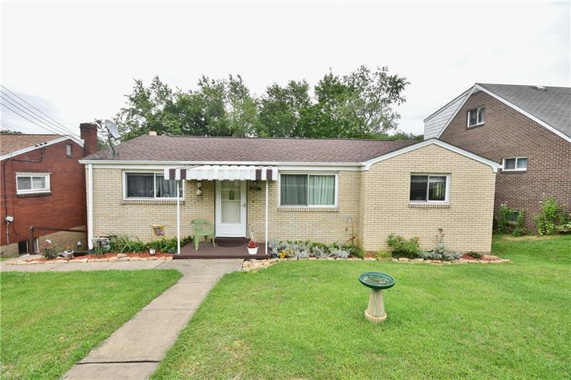 Property Photo:  118 Saint Agnes Ct  PA 15122 