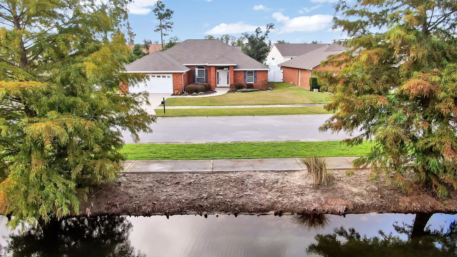 Property Photo: 3216 Pleasant Hill Road FL 32444