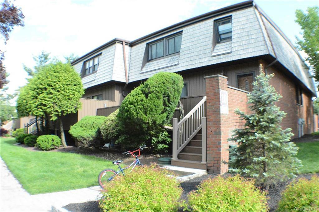 Property Photo:  19 Heritage Drive H  NY 10956 