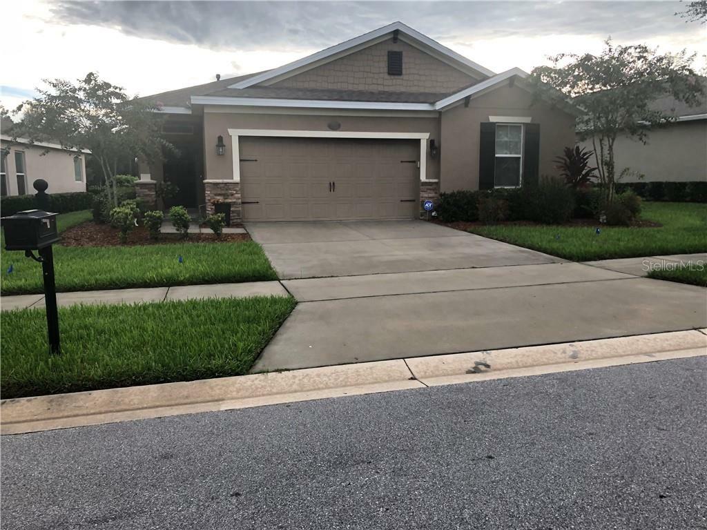 Property Photo:  220 W Cherry Place  FL 32724 