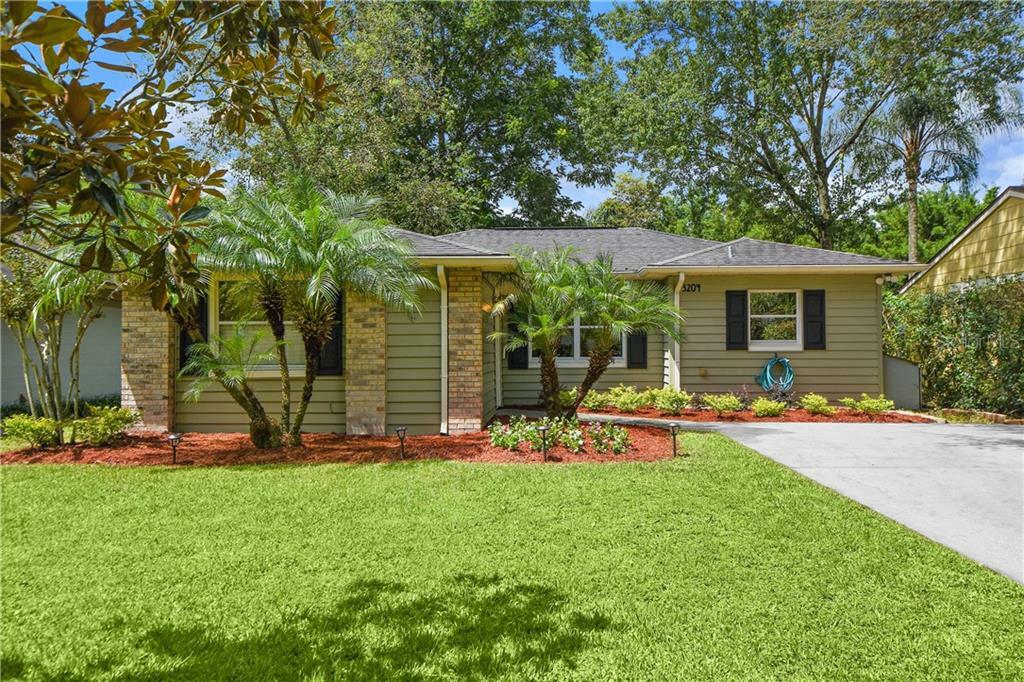 Property Photo: 3204 Amherst Avenue FL 32804