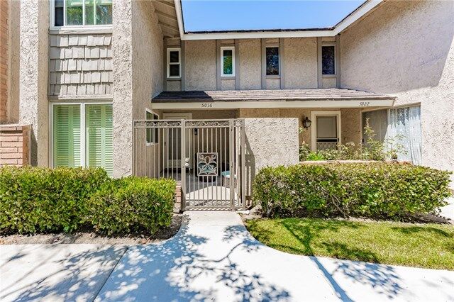 Property Photo: 5016 Hampton Court CA 92683