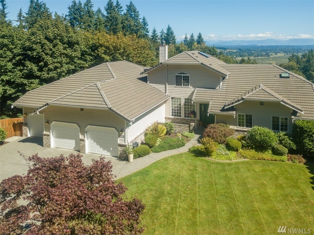 Property Photo:  8310 Rim Dr  WA 98208 