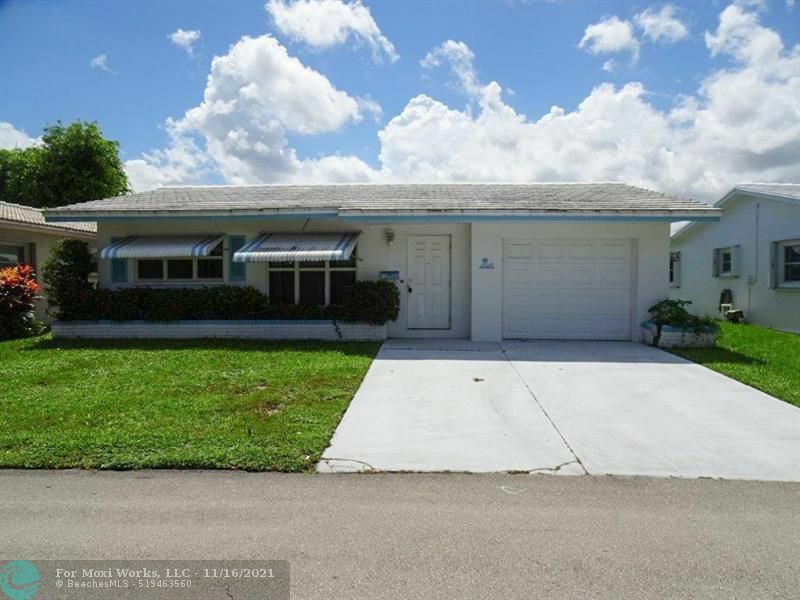 Property Photo: 6001 NW 68th Ave FL 33321