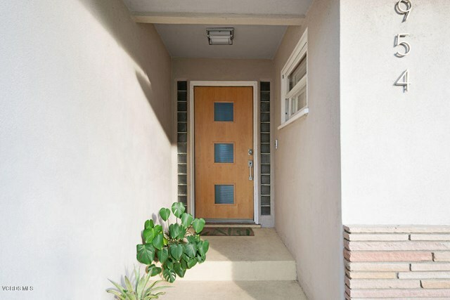 Property Photo:  954 Terracina Drive  CA 93060 